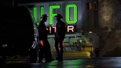 ROSWELL_-_E1X13_THE_CONVENTION_182.jpg