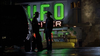 ROSWELL_-_E1X13_THE_CONVENTION_184.jpg