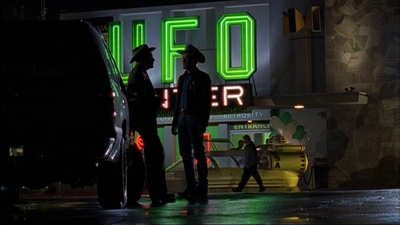 ROSWELL_-_E1X13_THE_CONVENTION_193.jpg