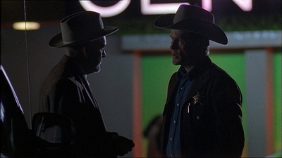 ROSWELL_-_E1X13_THE_CONVENTION_202.jpg