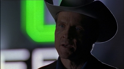 ROSWELL_-_E1X13_THE_CONVENTION_250.jpg