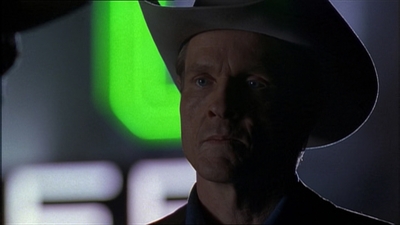 ROSWELL_-_E1X13_THE_CONVENTION_274.jpg
