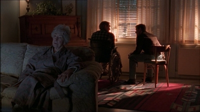 ROSWELL_-_E1X13_THE_CONVENTION_301.jpg