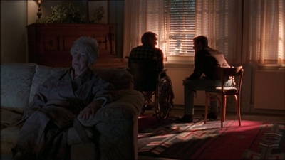 ROSWELL_-_E1X13_THE_CONVENTION_303.jpg