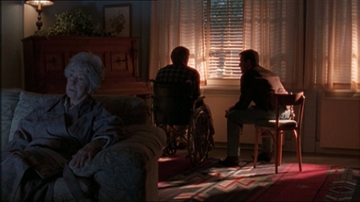 ROSWELL_-_E1X13_THE_CONVENTION_313.jpg