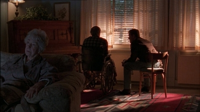 ROSWELL_-_E1X13_THE_CONVENTION_319.jpg