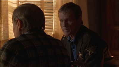 ROSWELL_-_E1X13_THE_CONVENTION_340.jpg