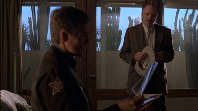 ROSWELL_-_E1X13_THE_CONVENTION_367.jpg