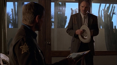 ROSWELL_-_E1X13_THE_CONVENTION_378.jpg