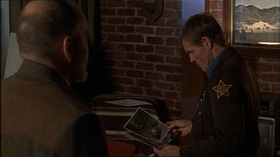 ROSWELL_-_E1X13_THE_CONVENTION_392.jpg
