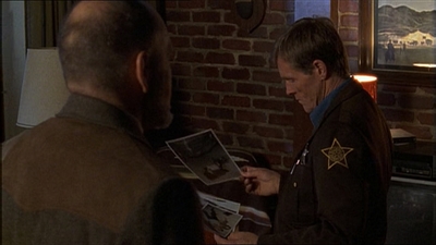 ROSWELL_-_E1X13_THE_CONVENTION_395.jpg