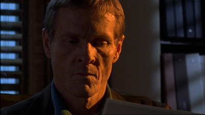ROSWELL_-_E1X13_THE_CONVENTION_450.jpg