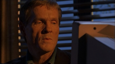 ROSWELL_-_E1X13_THE_CONVENTION_472.jpg
