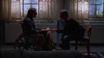 ROSWELL_-_E1X13_THE_CONVENTION_487.jpg