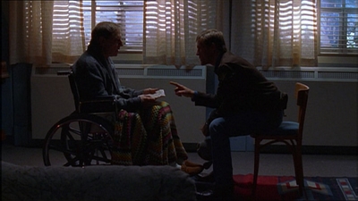 ROSWELL_-_E1X13_THE_CONVENTION_505.jpg