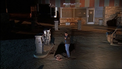 ROSWELL_-_E1X13_THE_CONVENTION_675.jpg