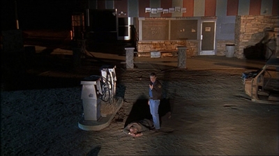 ROSWELL_-_E1X13_THE_CONVENTION_676.jpg