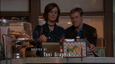 ROSWELL_-_E1X15_INDEPENDENCE_DAY_023.jpg