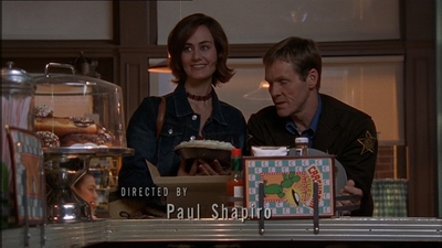 ROSWELL_-_E1X15_INDEPENDENCE_DAY_054.jpg