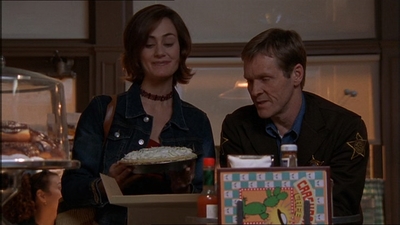 ROSWELL_-_E1X15_INDEPENDENCE_DAY_087.jpg
