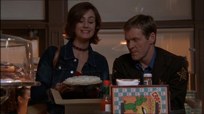ROSWELL_-_E1X15_INDEPENDENCE_DAY_088.jpg