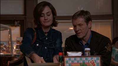 ROSWELL_-_E1X15_INDEPENDENCE_DAY_099.jpg