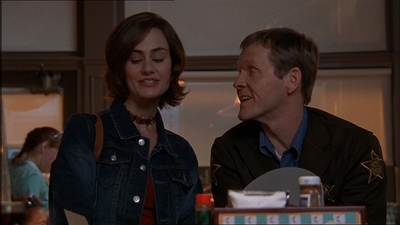 ROSWELL_-_E1X15_INDEPENDENCE_DAY_134.jpg