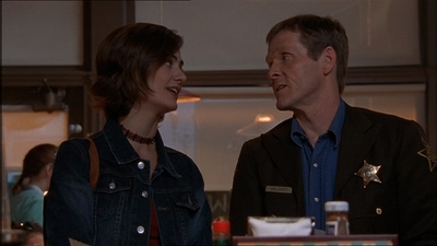 ROSWELL_-_E1X15_INDEPENDENCE_DAY_146.jpg