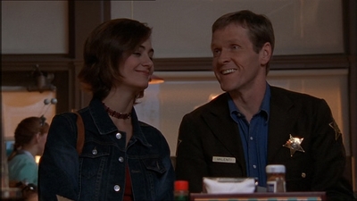 ROSWELL_-_E1X15_INDEPENDENCE_DAY_154.jpg