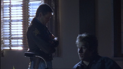 ROSWELL_-_E1X15_INDEPENDENCE_DAY_179.jpg