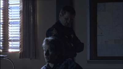 ROSWELL_-_E1X15_INDEPENDENCE_DAY_187.jpg
