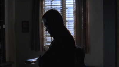 ROSWELL_-_E1X15_INDEPENDENCE_DAY_212.jpg