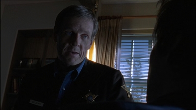 ROSWELL_-_E1X15_INDEPENDENCE_DAY_240.jpg