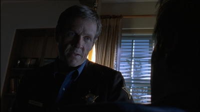 ROSWELL_-_E1X15_INDEPENDENCE_DAY_283.jpg