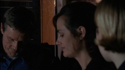 ROSWELL_-_E1X15_INDEPENDENCE_DAY_307.jpg
