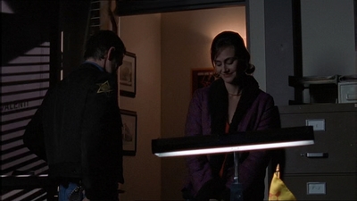 ROSWELL_-_E1X15_INDEPENDENCE_DAY_321.jpg