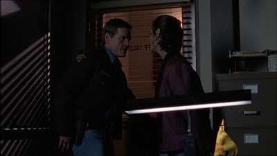 ROSWELL_-_E1X15_INDEPENDENCE_DAY_337.jpg