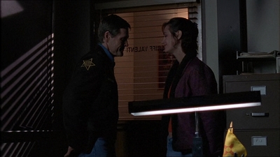 ROSWELL_-_E1X15_INDEPENDENCE_DAY_344.jpg