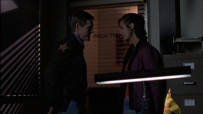 ROSWELL_-_E1X15_INDEPENDENCE_DAY_346.jpg