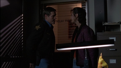 ROSWELL_-_E1X15_INDEPENDENCE_DAY_351.jpg