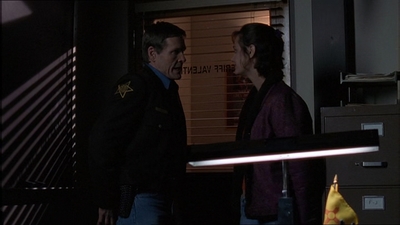 ROSWELL_-_E1X15_INDEPENDENCE_DAY_353.jpg