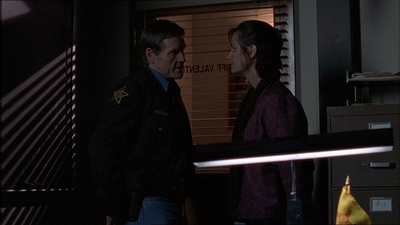 ROSWELL_-_E1X15_INDEPENDENCE_DAY_364.jpg