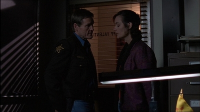 ROSWELL_-_E1X15_INDEPENDENCE_DAY_373.jpg
