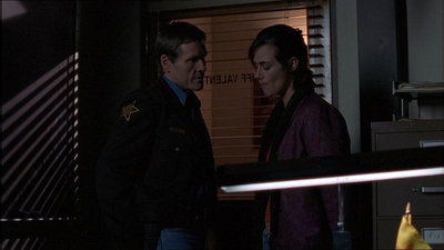 ROSWELL_-_E1X15_INDEPENDENCE_DAY_382.jpg