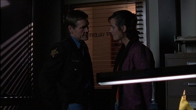 ROSWELL_-_E1X15_INDEPENDENCE_DAY_390.jpg