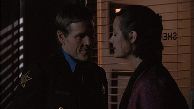 ROSWELL_-_E1X15_INDEPENDENCE_DAY_402.jpg