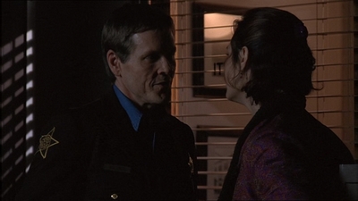 ROSWELL_-_E1X15_INDEPENDENCE_DAY_409.jpg