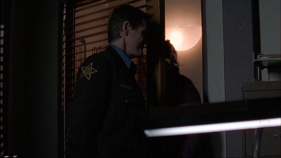 ROSWELL_-_E1X15_INDEPENDENCE_DAY_449.jpg