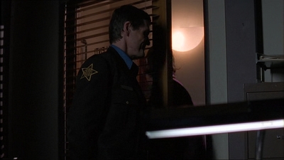 ROSWELL_-_E1X15_INDEPENDENCE_DAY_450.jpg