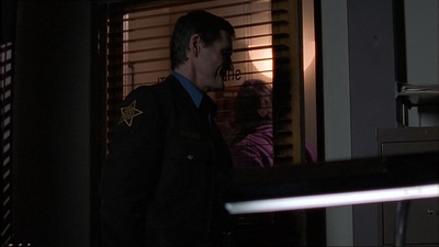 ROSWELL_-_E1X15_INDEPENDENCE_DAY_452.jpg